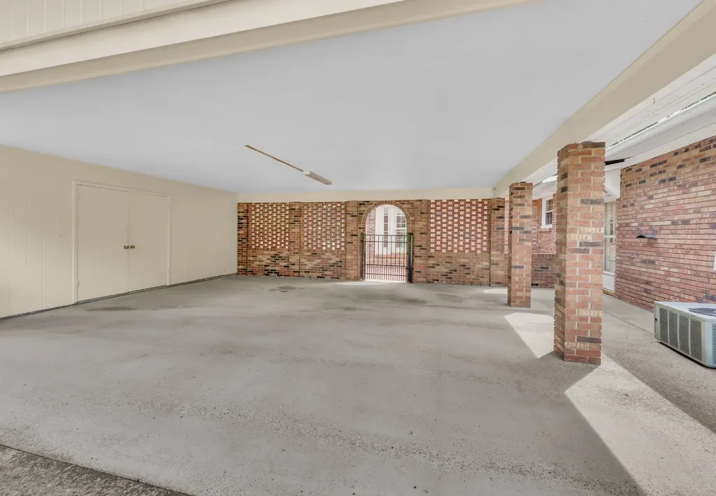6 Trahern Terrace Clarksville TN 37040