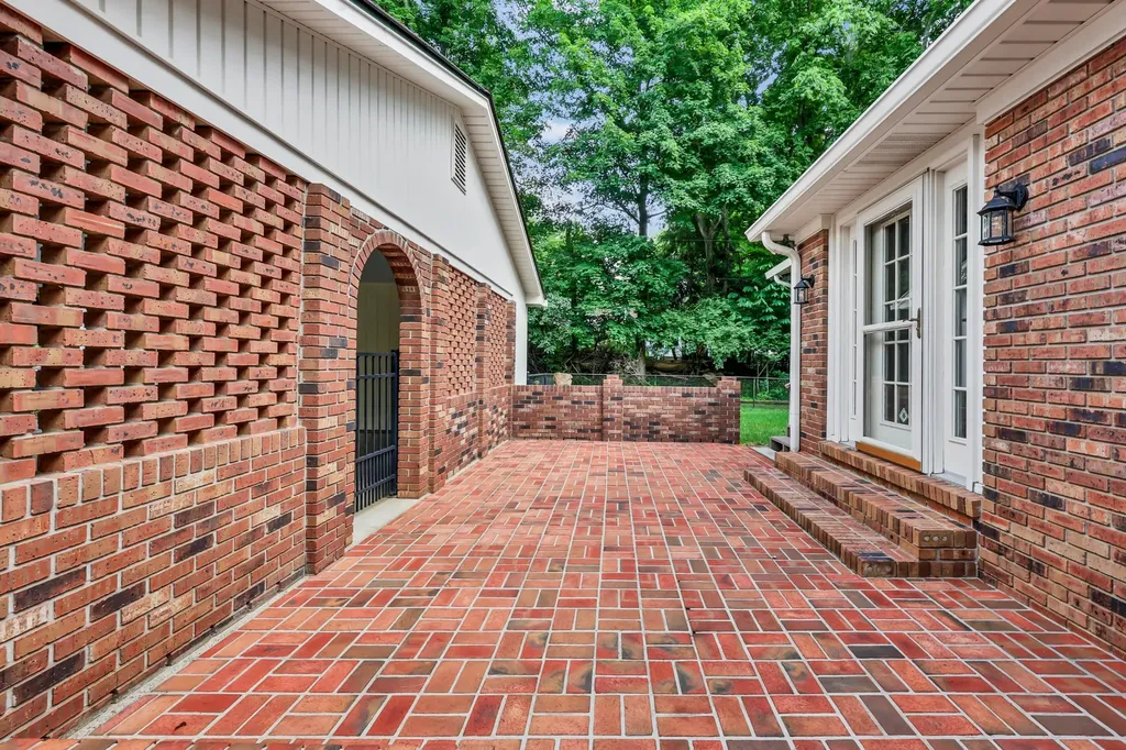 6 Trahern Terrace Clarksville TN 37040