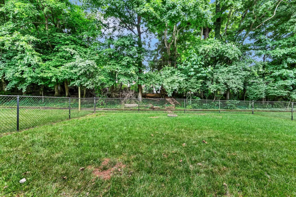 6 Trahern Terrace Clarksville TN 37040