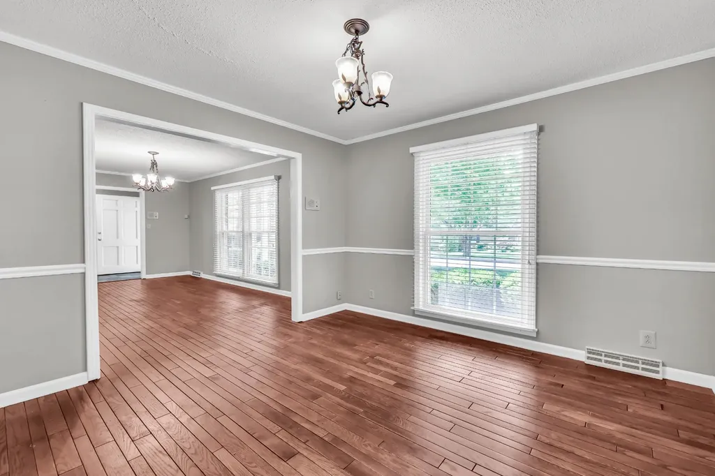 6 Trahern Terrace Clarksville TN 37040