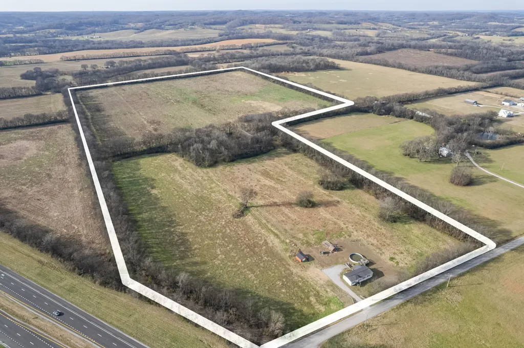 815 S Cross Bridges Road Mount Pleasant TN 38474