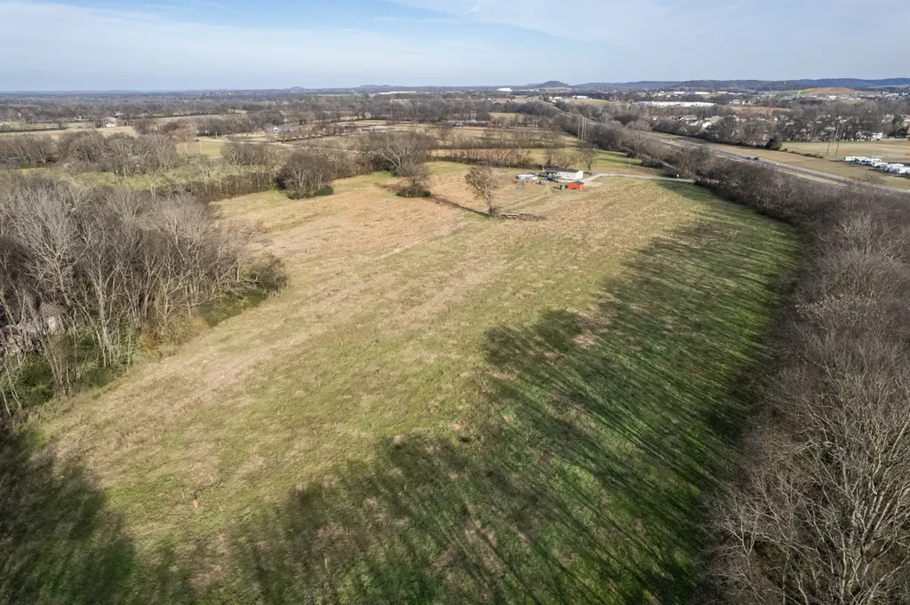 815 S Cross Bridges Road Mount Pleasant TN 38474