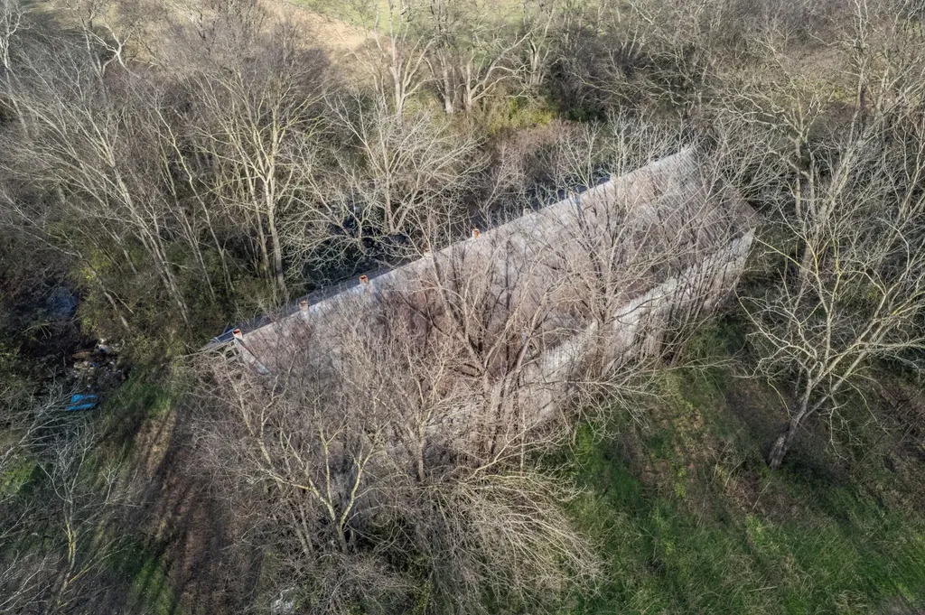 815 S Cross Bridges Road Mount Pleasant TN 38474