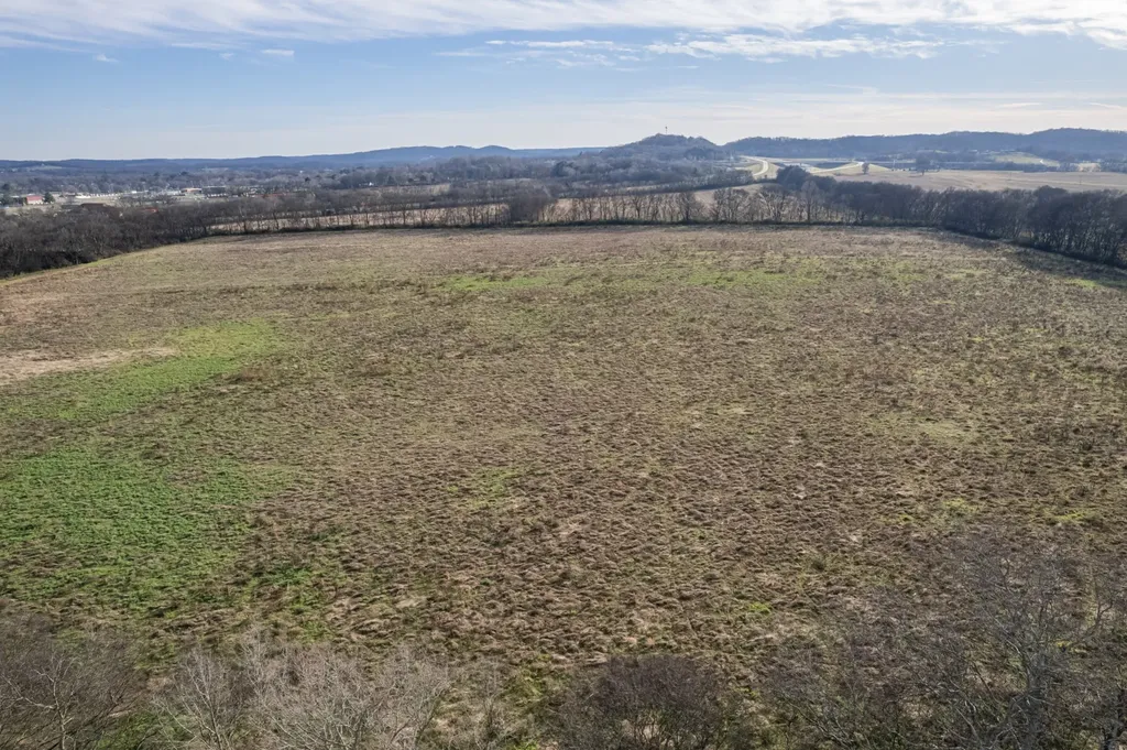 815 S Cross Bridges Road Mount Pleasant TN 38474