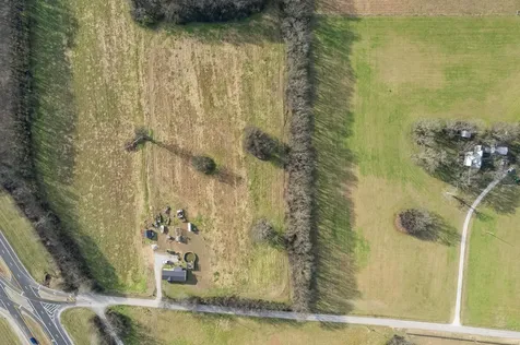 815 S Cross Bridges Road Mount Pleasant TN 38474