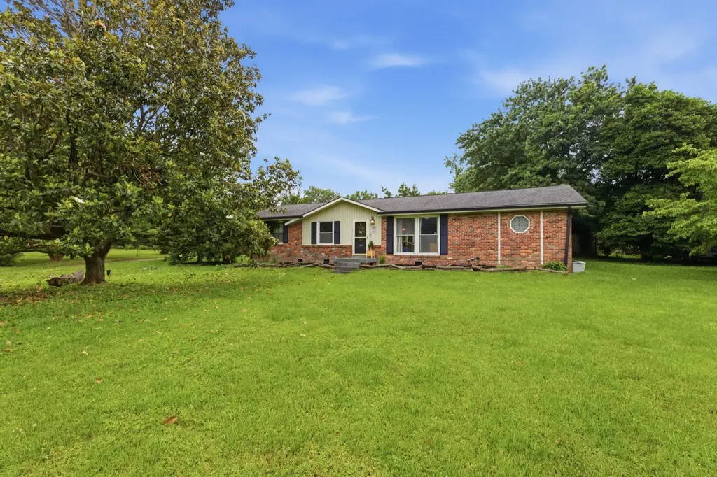 7563 Bethel Road Goodlettsville TN 37072