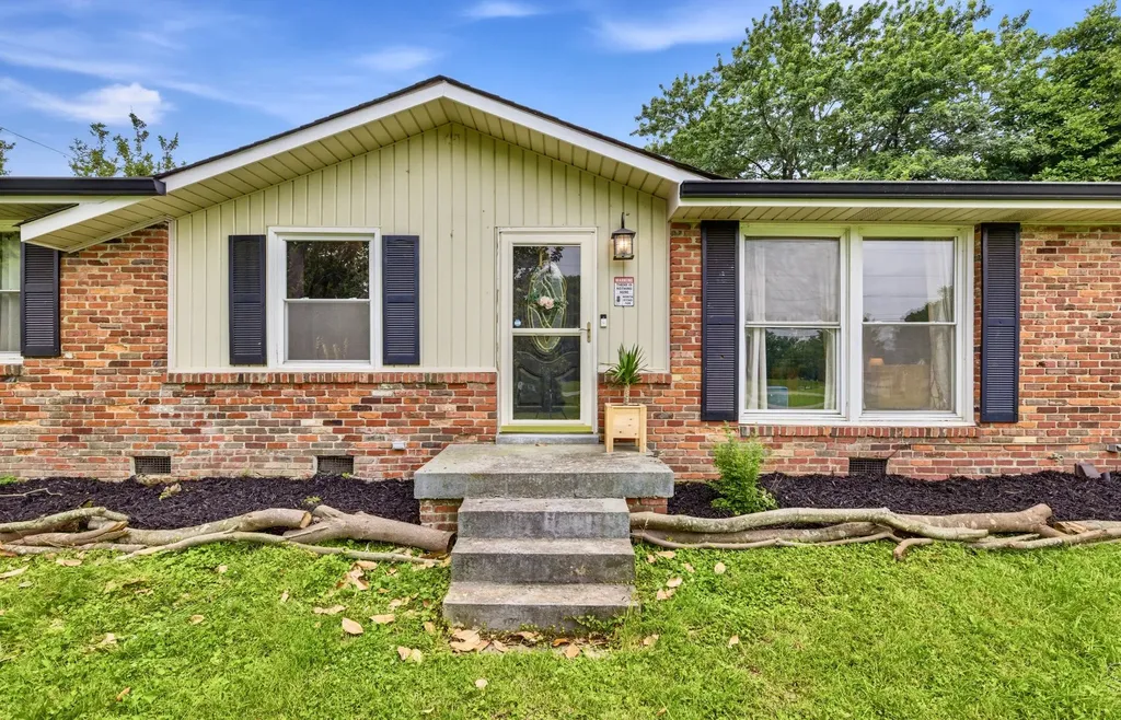 7563 Bethel Road Goodlettsville TN 37072
