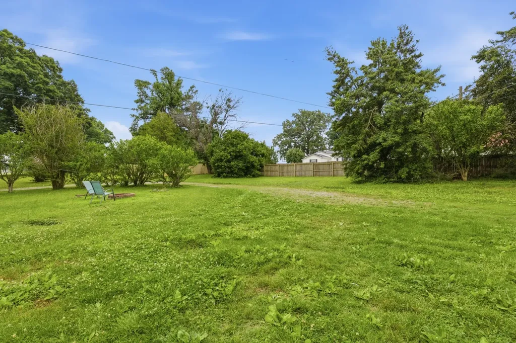 7563 Bethel Road Goodlettsville TN 37072