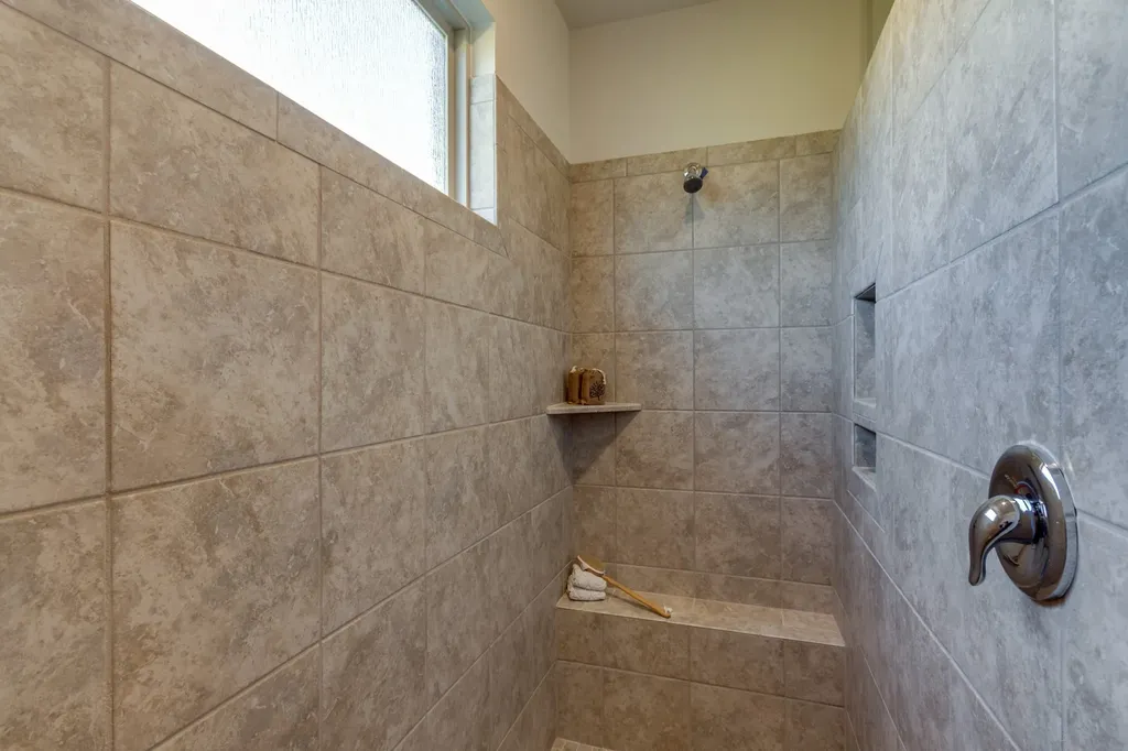107 Longwood Drive Lebanon TN 37087