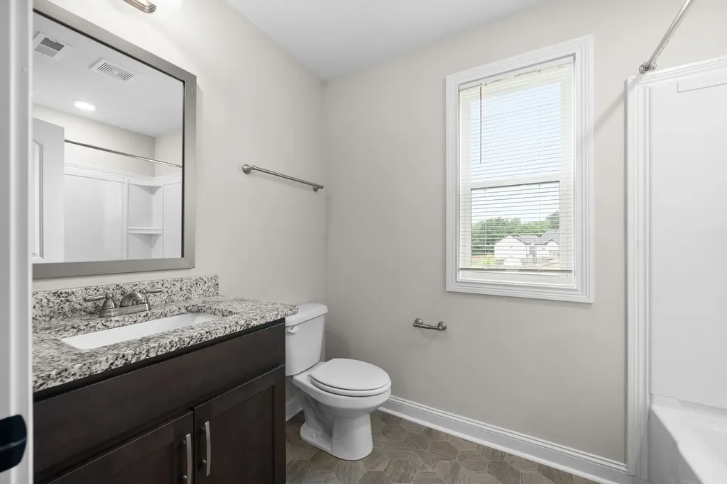 668 Crestone Court Clarksville TN 37042