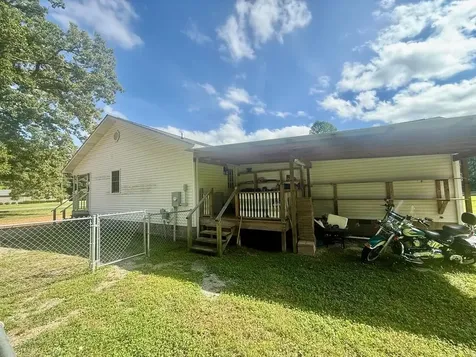 919 Memorial Drive Paris TN 38242