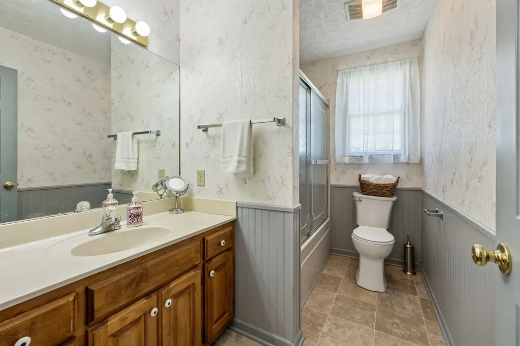 7452 Coles Ferry Pike Lebanon TN 37087
