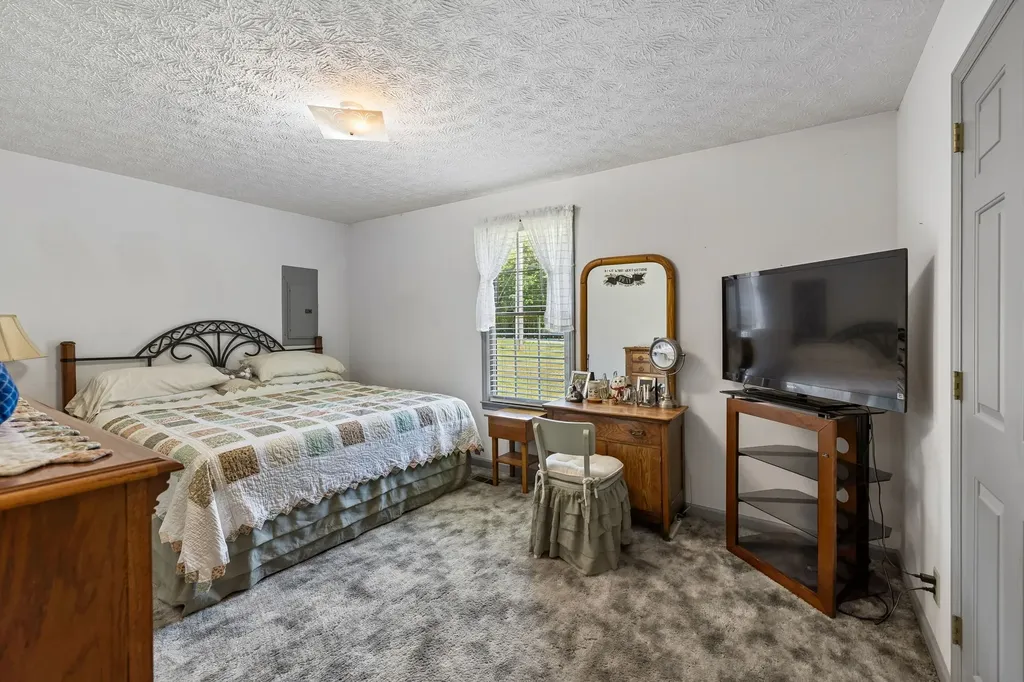 7452 Coles Ferry Pike Lebanon TN 37087