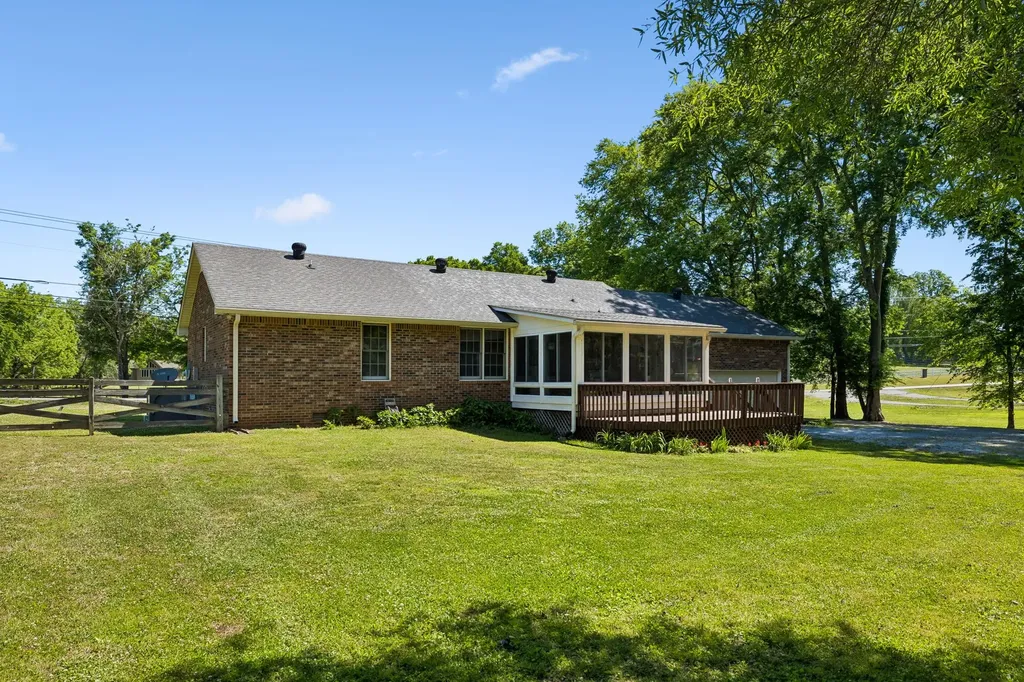 7452 Coles Ferry Pike Lebanon TN 37087