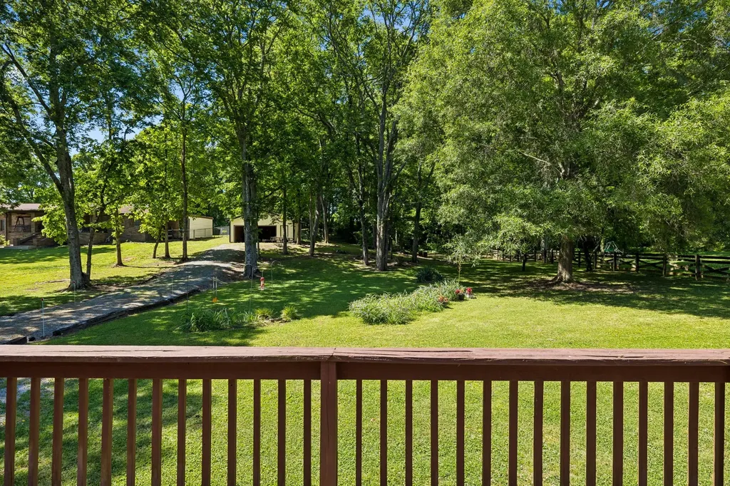 7452 Coles Ferry Pike Lebanon TN 37087