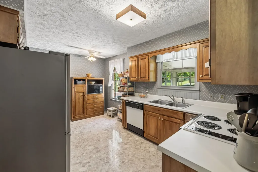 7452 Coles Ferry Pike Lebanon TN 37087
