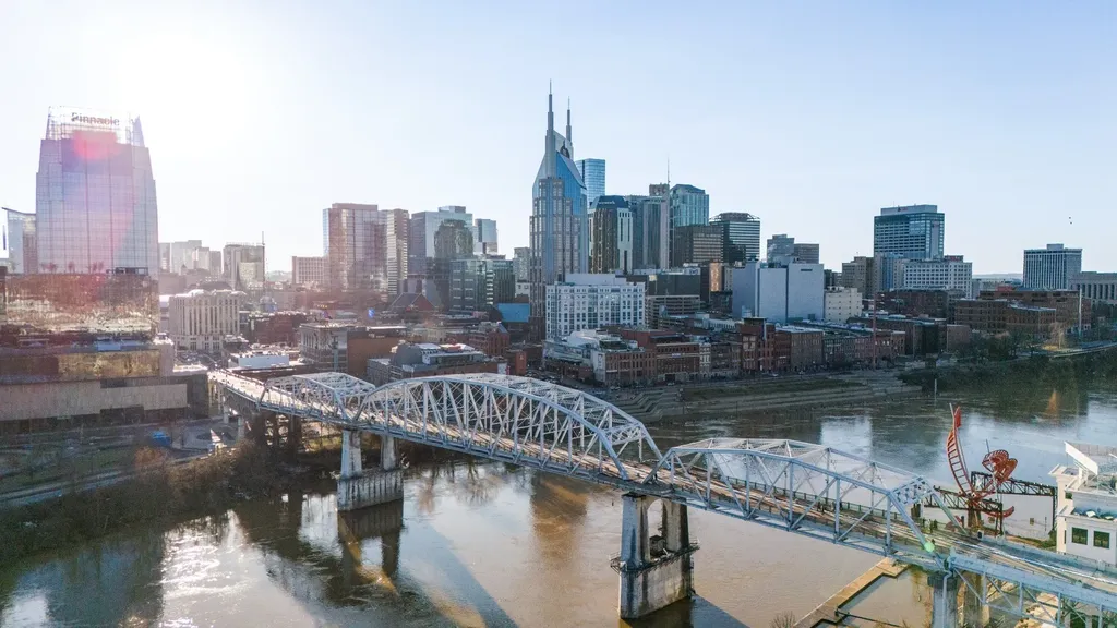 215 Harmony Alley Nashville TN 37207