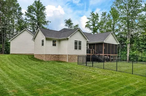 5012 Curtis Way Cookeville TN 38506
