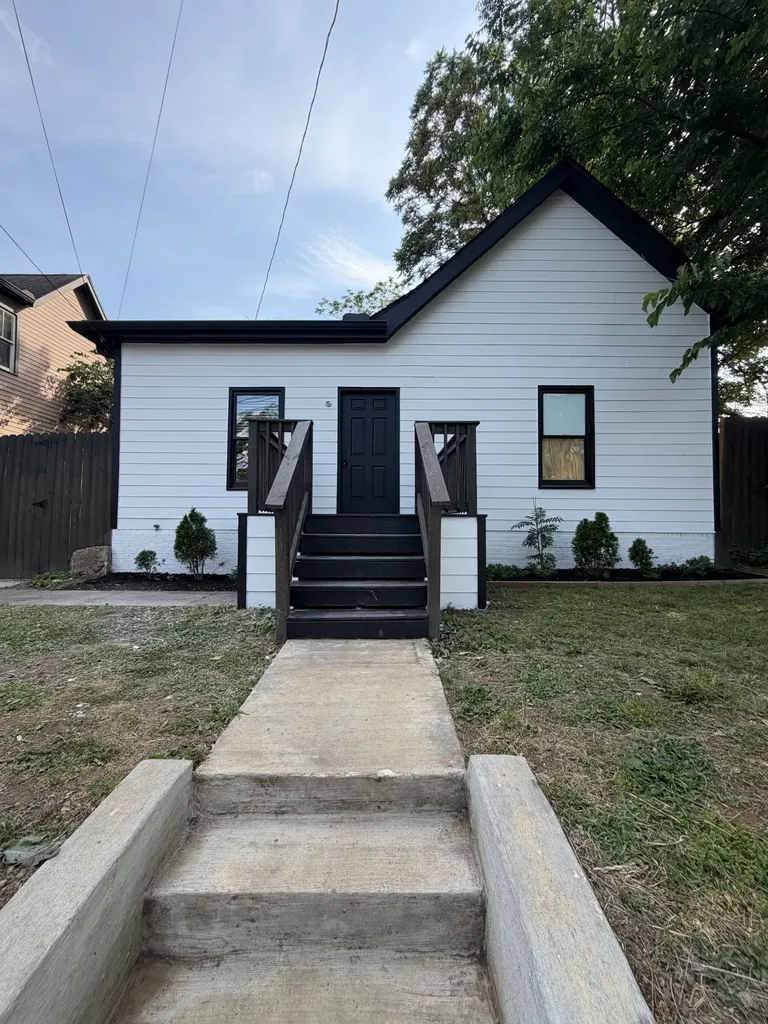 1511 9th Ave, N Nashville TN 37208