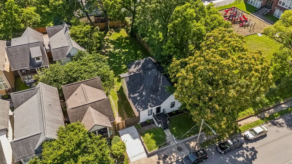1511 9th Ave, N Nashville TN 37208