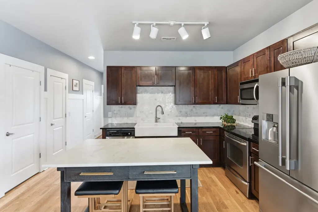 200 36th Ave, N Nashville TN 37209
