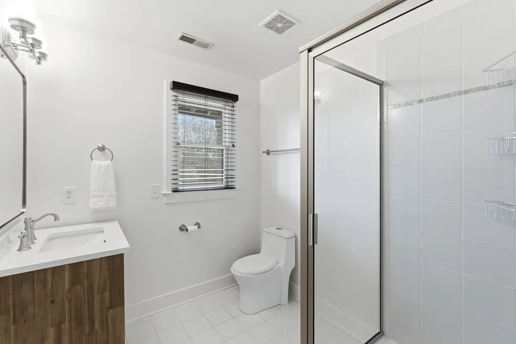 200 36th Ave, N Nashville TN 37209