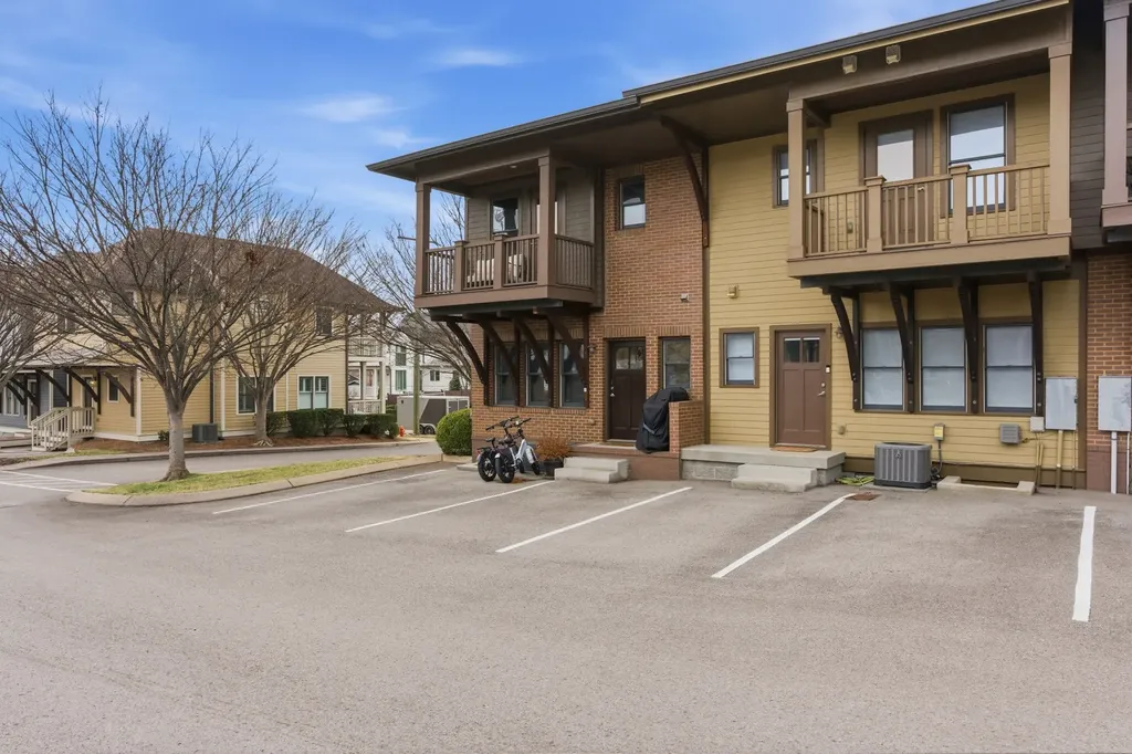 200 36th Ave, N Nashville TN 37209