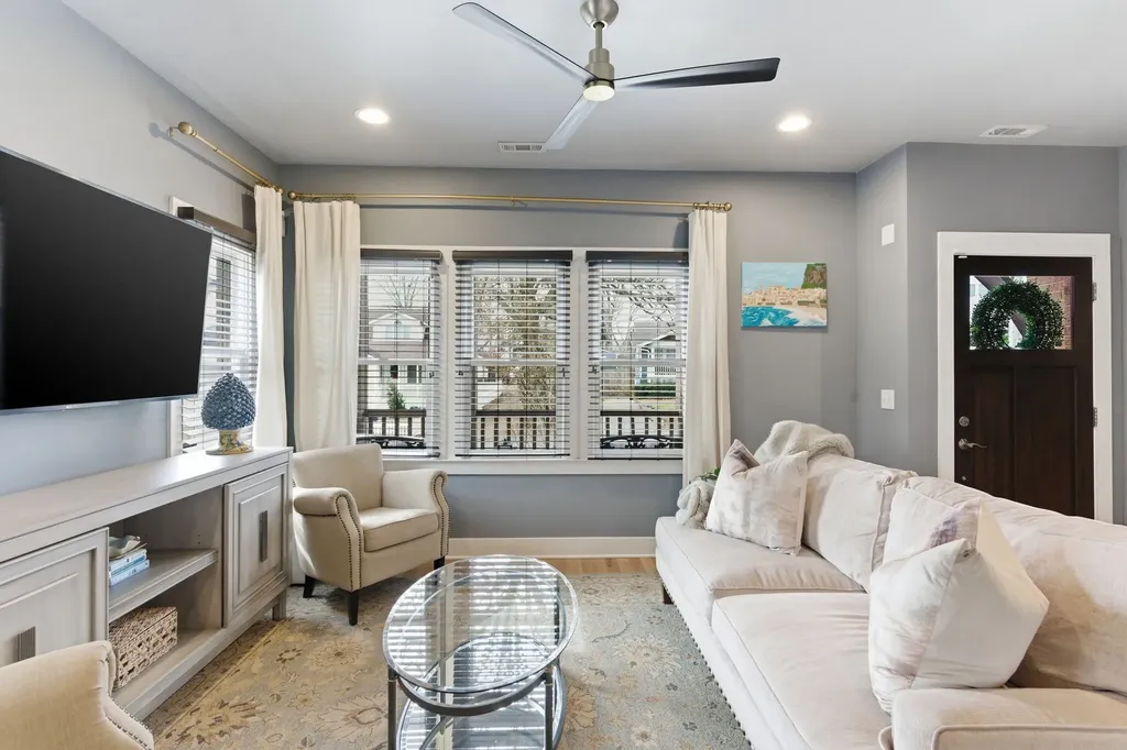 200 36th Ave, N Nashville TN 37209