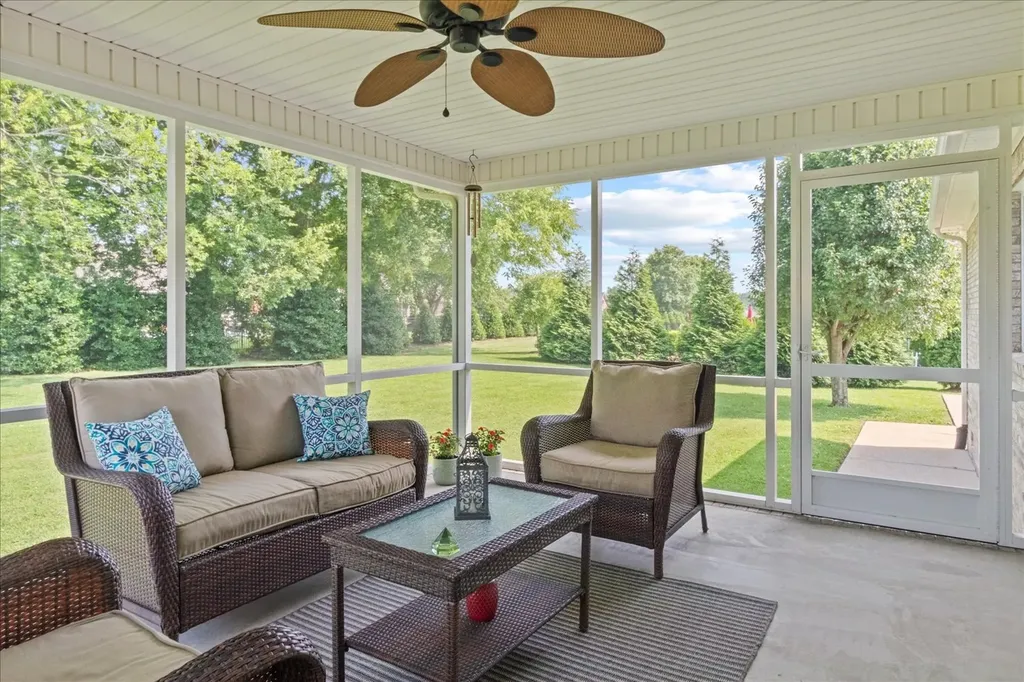 923 Crosby Court Columbia TN 38401