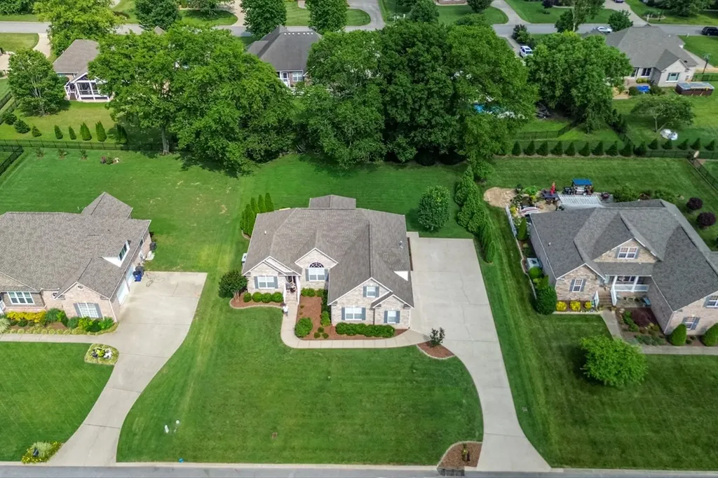 923 Crosby Court Columbia TN 38401