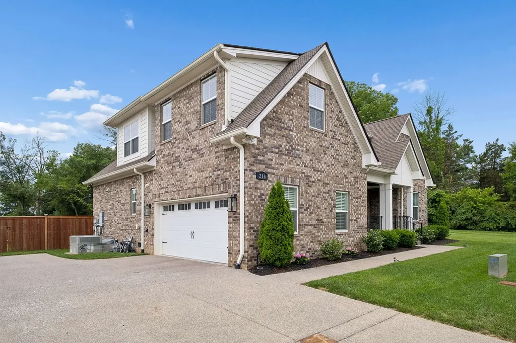 216 Kelbrook Drive Nolensville TN 37135
