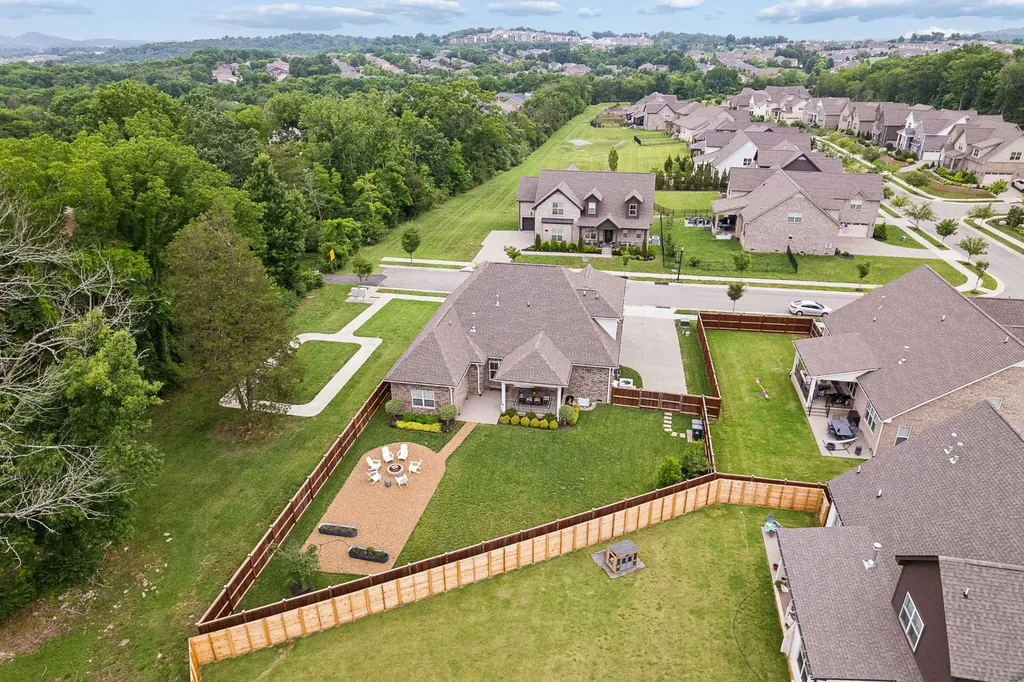 216 Kelbrook Drive Nolensville TN 37135