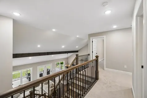 967 Walden Drive Signal Mountain TN 37377