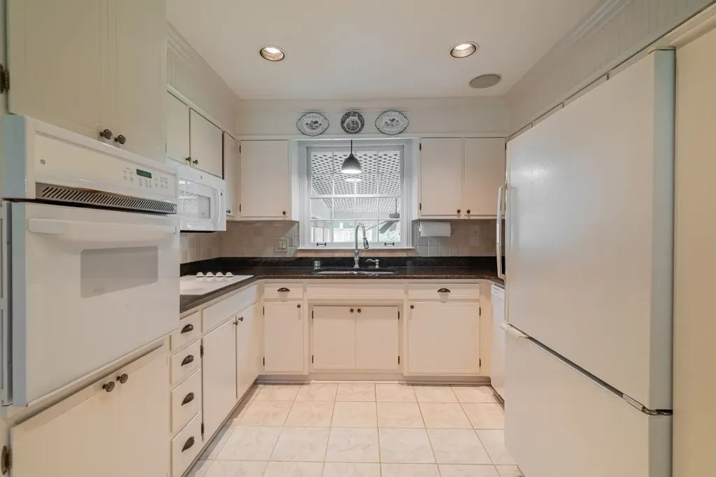 301 Lannom Circle Tullahoma TN 37388