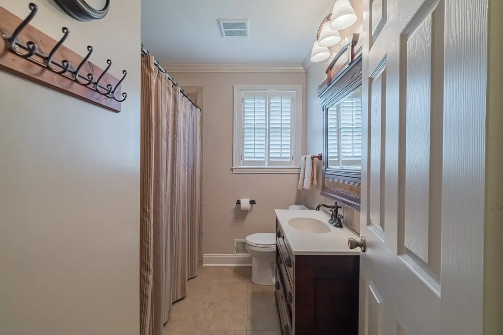301 Lannom Circle Tullahoma TN 37388