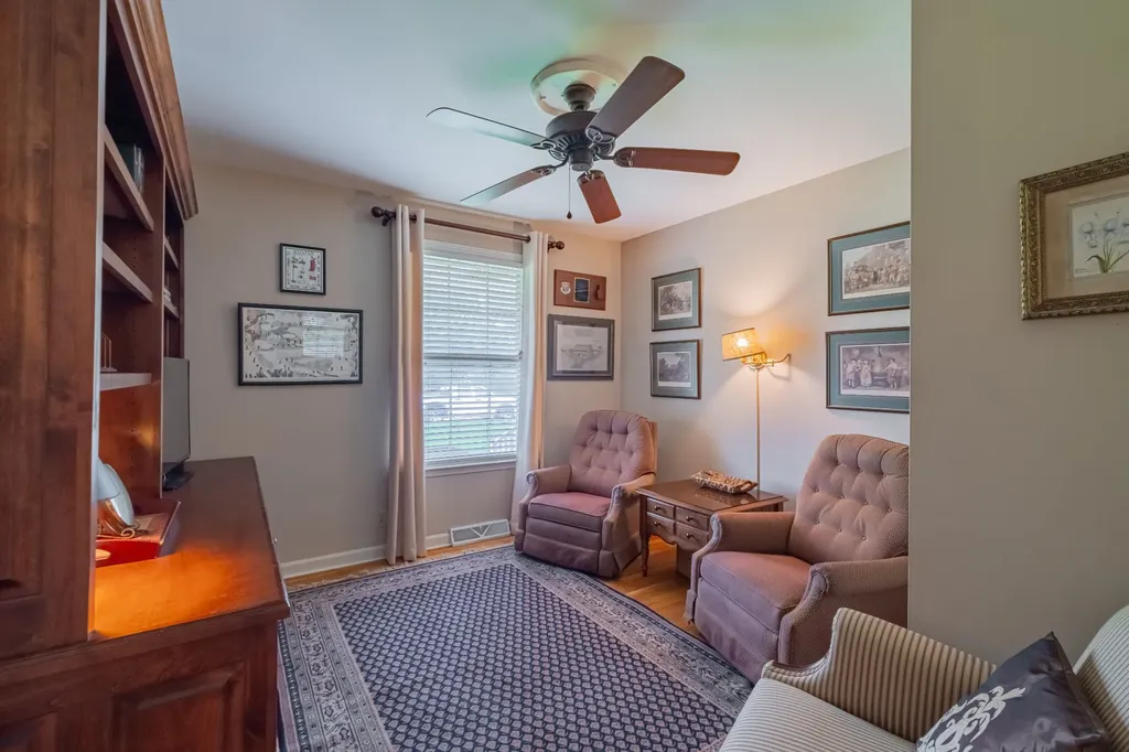 301 Lannom Circle Tullahoma TN 37388