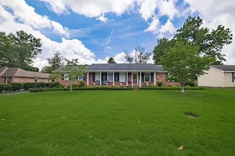 301 Lannom Circle Tullahoma TN 37388