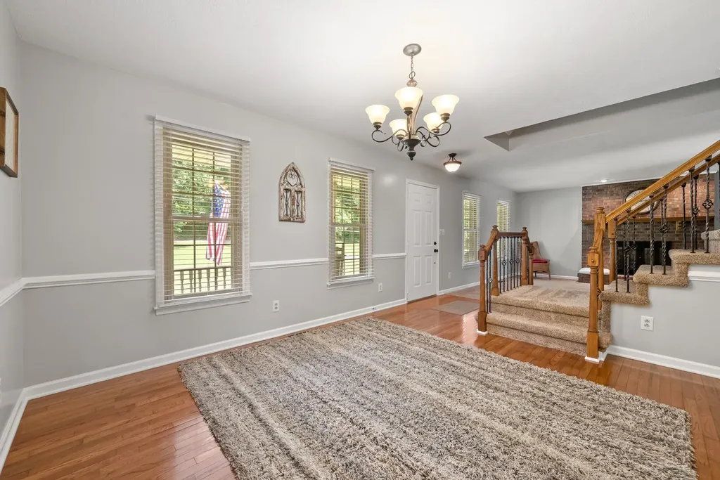 915 Rocky Hollow Road Erin TN 37061