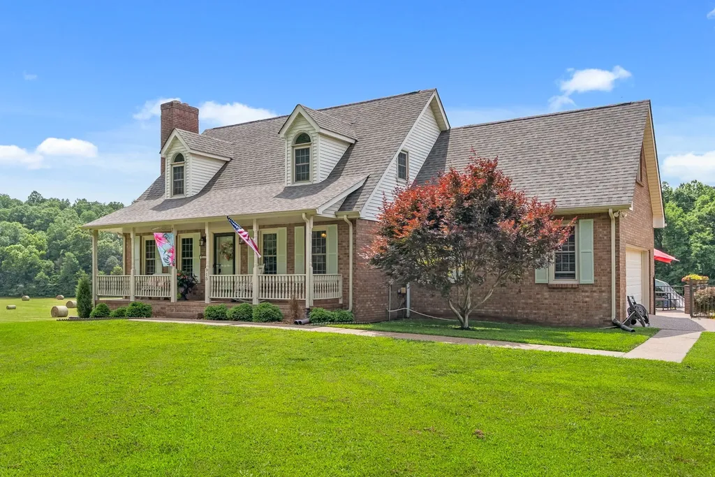915 Rocky Hollow Road Erin TN 37061