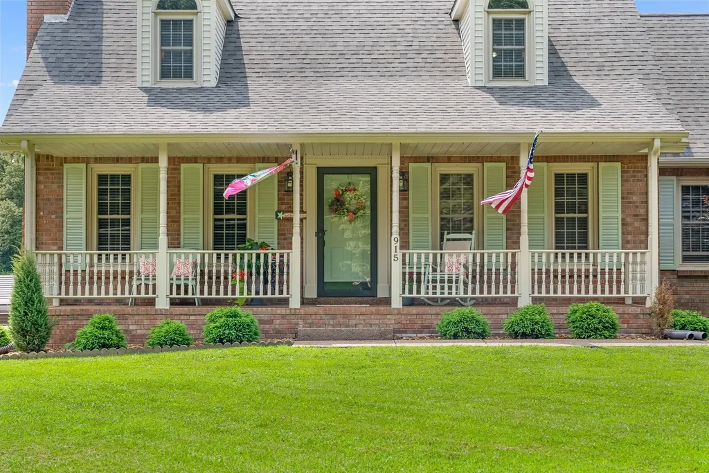 915 Rocky Hollow Road Erin TN 37061