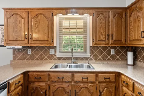 915 Rocky Hollow Road Erin TN 37061