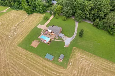 915 Rocky Hollow Road Erin TN 37061