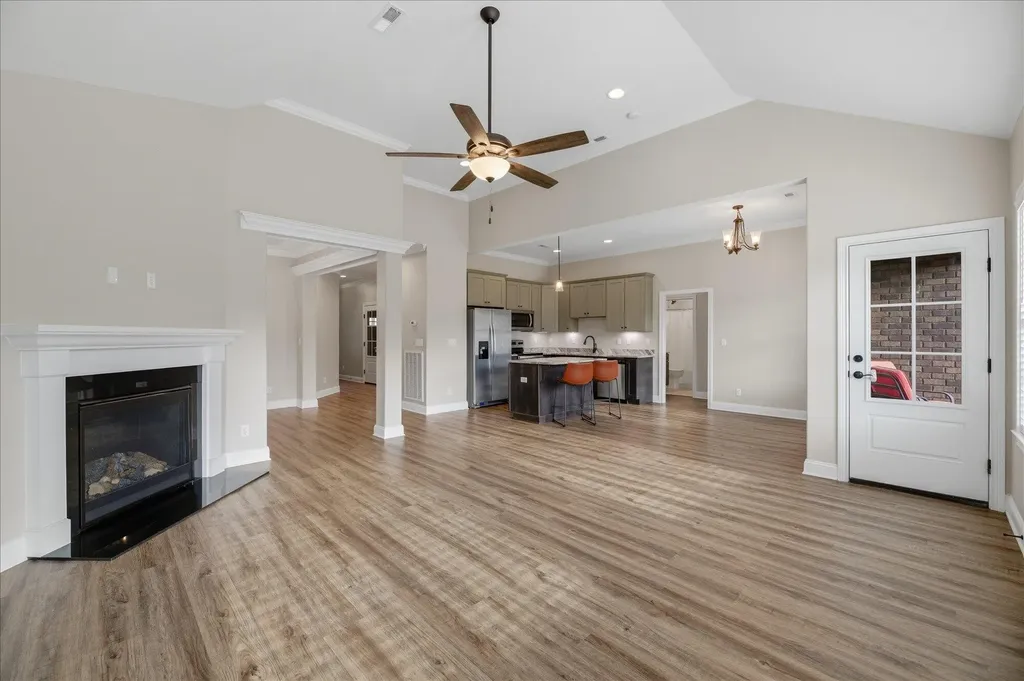 211 Village Cove Circle Englewood TN 37329