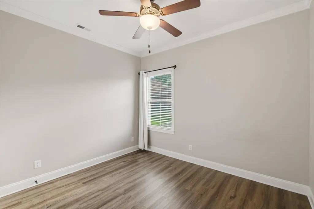 211 Village Cove Circle Englewood TN 37329