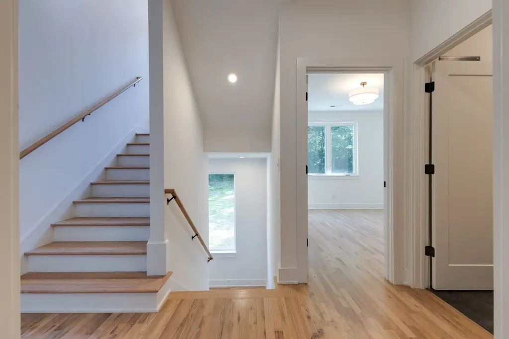 5827 Maxon Avenue Nashville TN 37209
