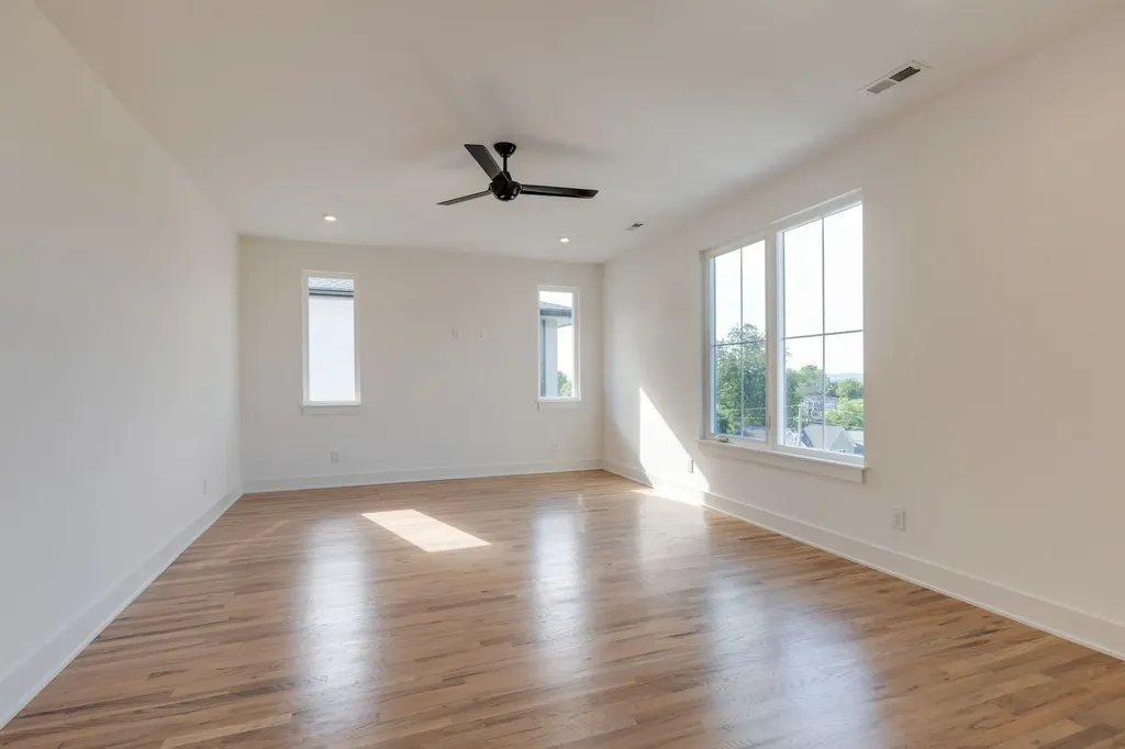 5827 Maxon Avenue Nashville TN 37209