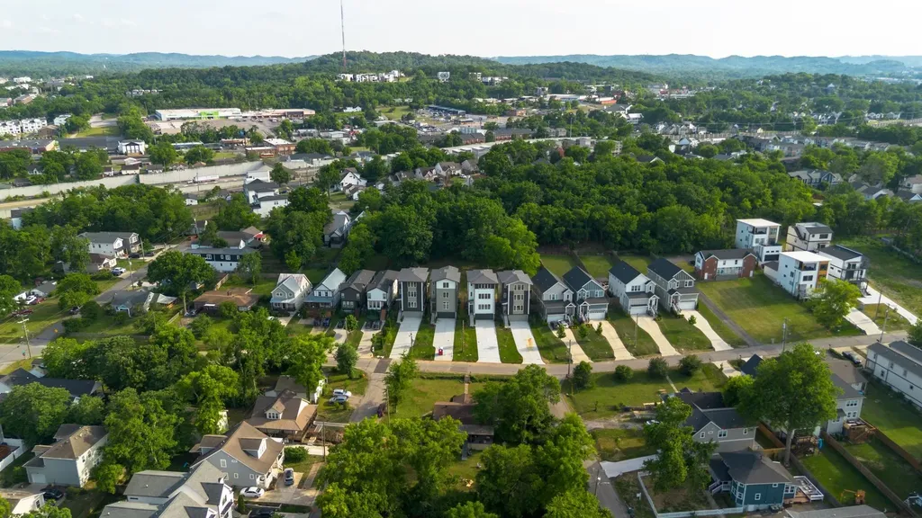 5827 Maxon Avenue Nashville TN 37209