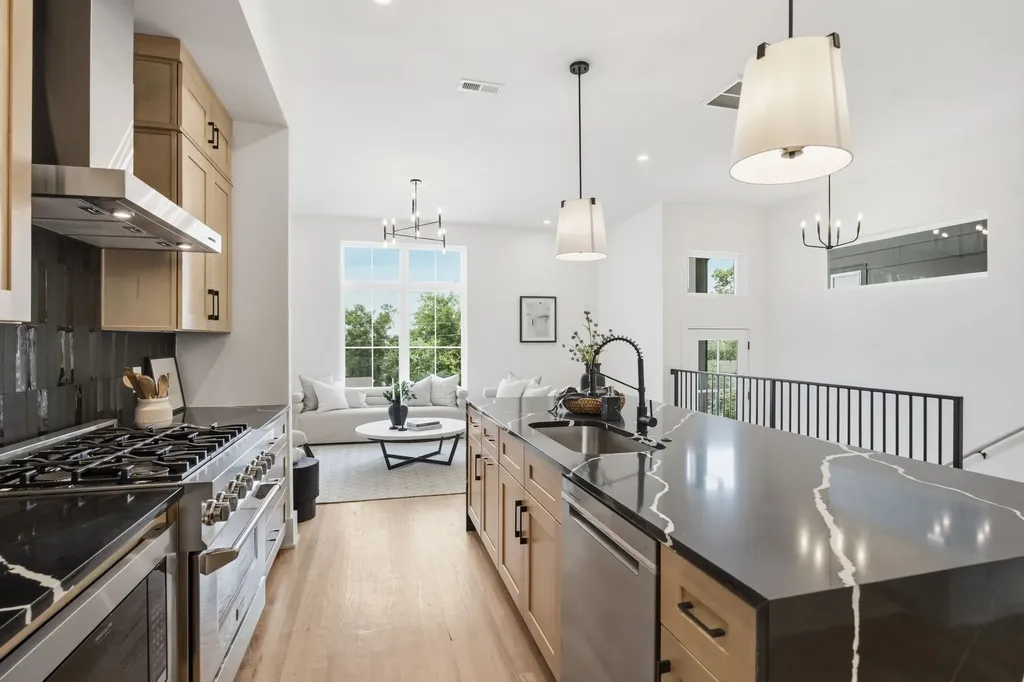 5827 Maxon Avenue Nashville TN 37209