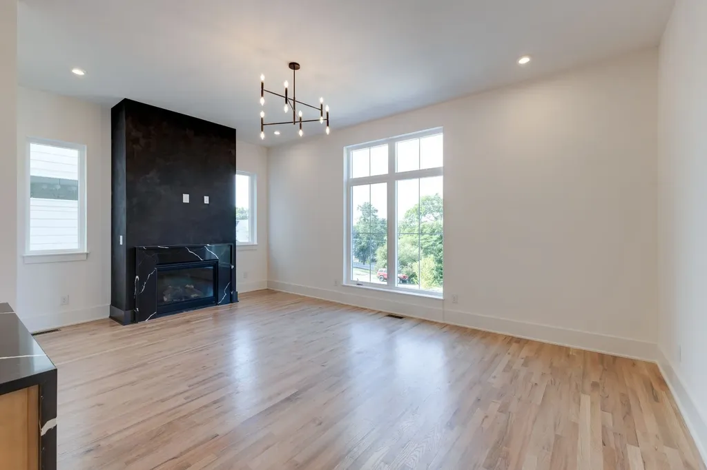 5827 Maxon Avenue Nashville TN 37209