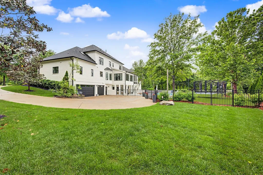 5102 Yale Court Brentwood TN 37027